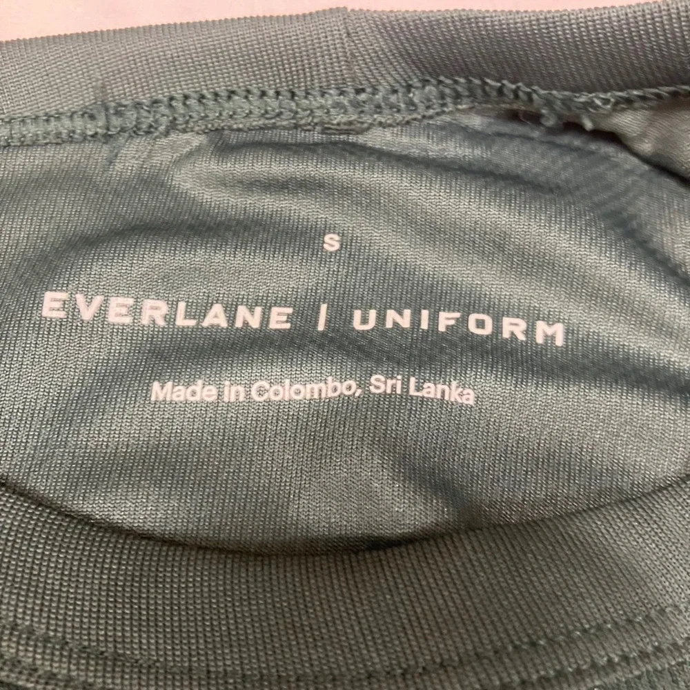 Everlane Mens Re-Play Performance Tee Forest Green Short Sleeve Crew Neck Medium - Picture 5 of 5